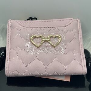 Juicy couture straight from the heart bifold wallet with pullout card case